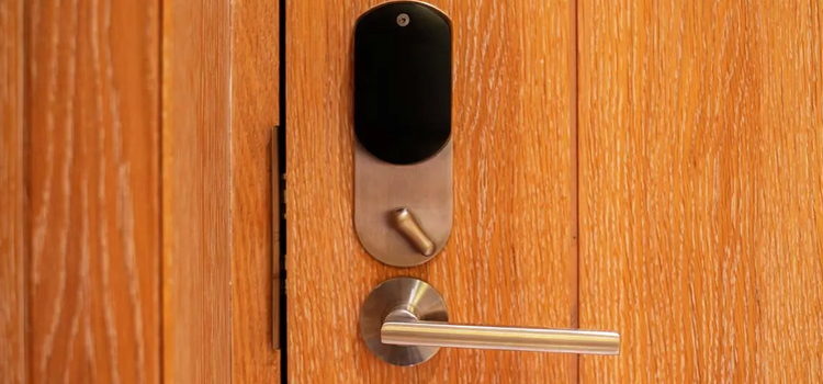 Automatic Locking Door Knob Culver City